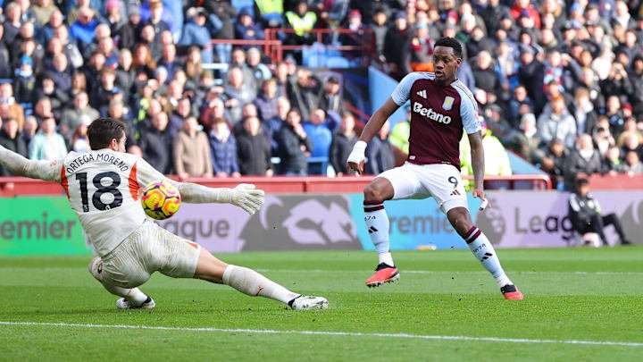 Jhon Duran got on the scoresheet again