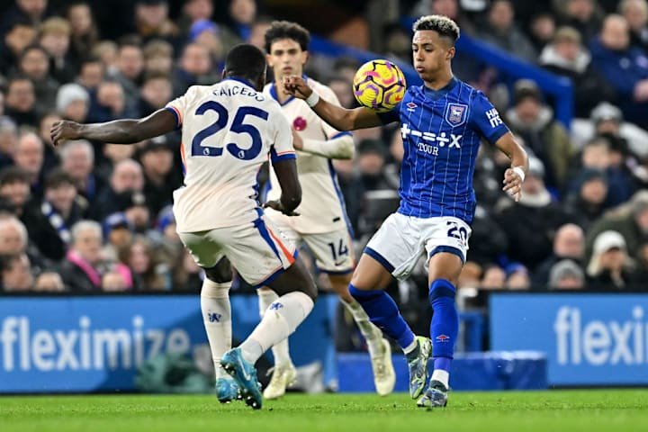 Omari Hutchinson Omari Hutchinson