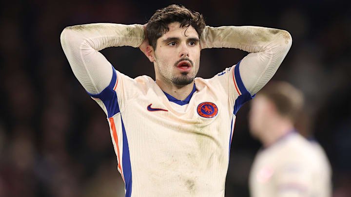 Chelsea conceded late again Chelsea conceded late again