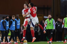 Arsenal fought adversity to win at Molineux