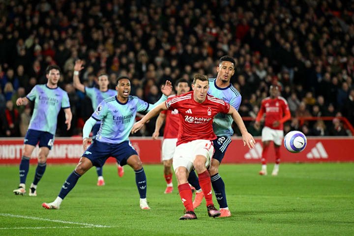 Chris Wood, William Saliba