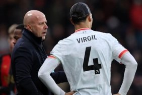 Arne Slot could lose his captain over the summer