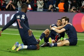 PSG lead Aston Villa 3-1 on aggregate