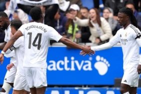 Eduardo Camavinga celebrating his goal with Aurelien Tchouameni