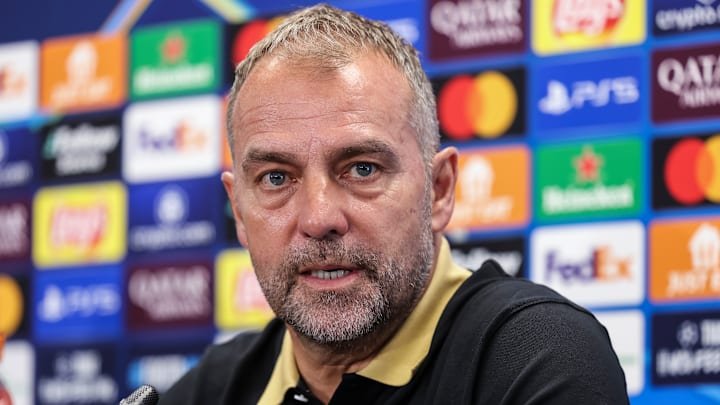 Hansi Flick is committed to Barcelona